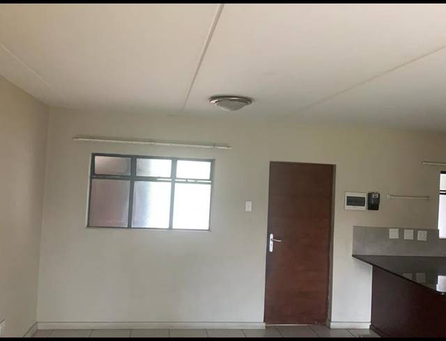 2 BEDROOM PROPERTY TO RENT IN RAVENSWOOD